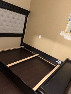 queen size bed frame