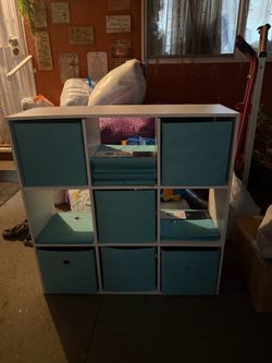 Cabinet with extra baskets