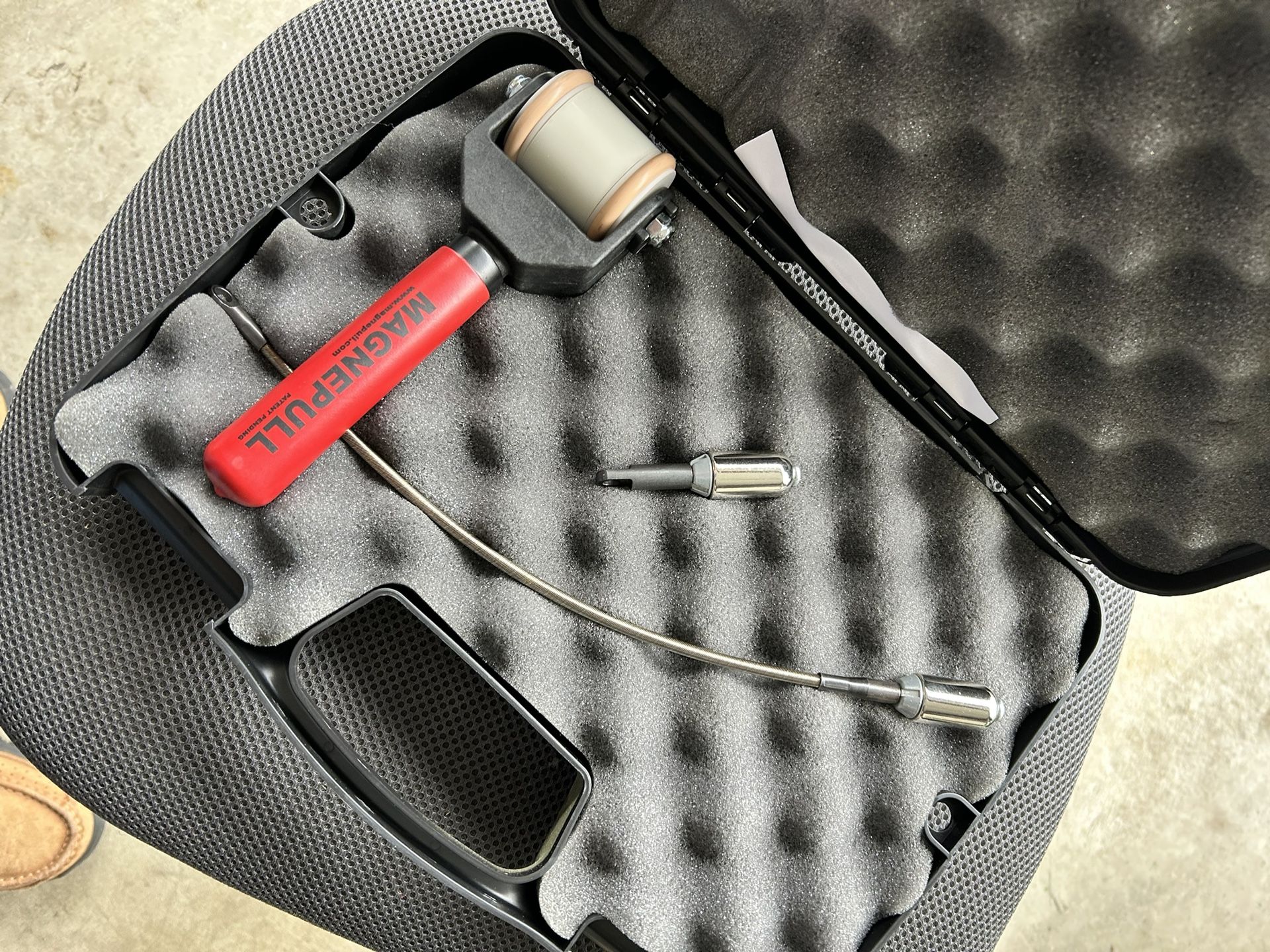 Magnepull Electricians Cable Puller