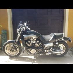 2004 Iconic V Max (Yamaha)
