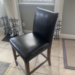 Eight Countertop Height Dinning Room Chairs