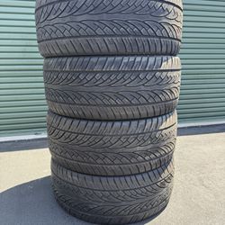 (4) 305/30ZR26 Lexani Tires