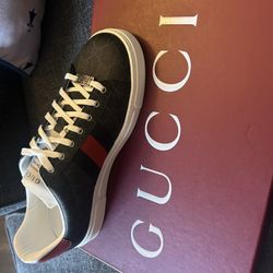 Gucci Shoes 