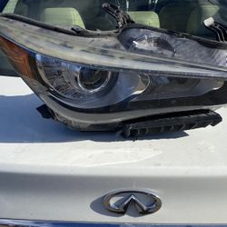 Passenger Headlight For Q50 Infiniti 2016, No Adaptive 