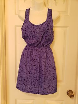 Junior's Dress Size Small