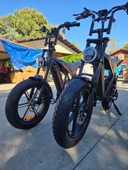Matte Black Fat Tire Electric Bike, 32 mph