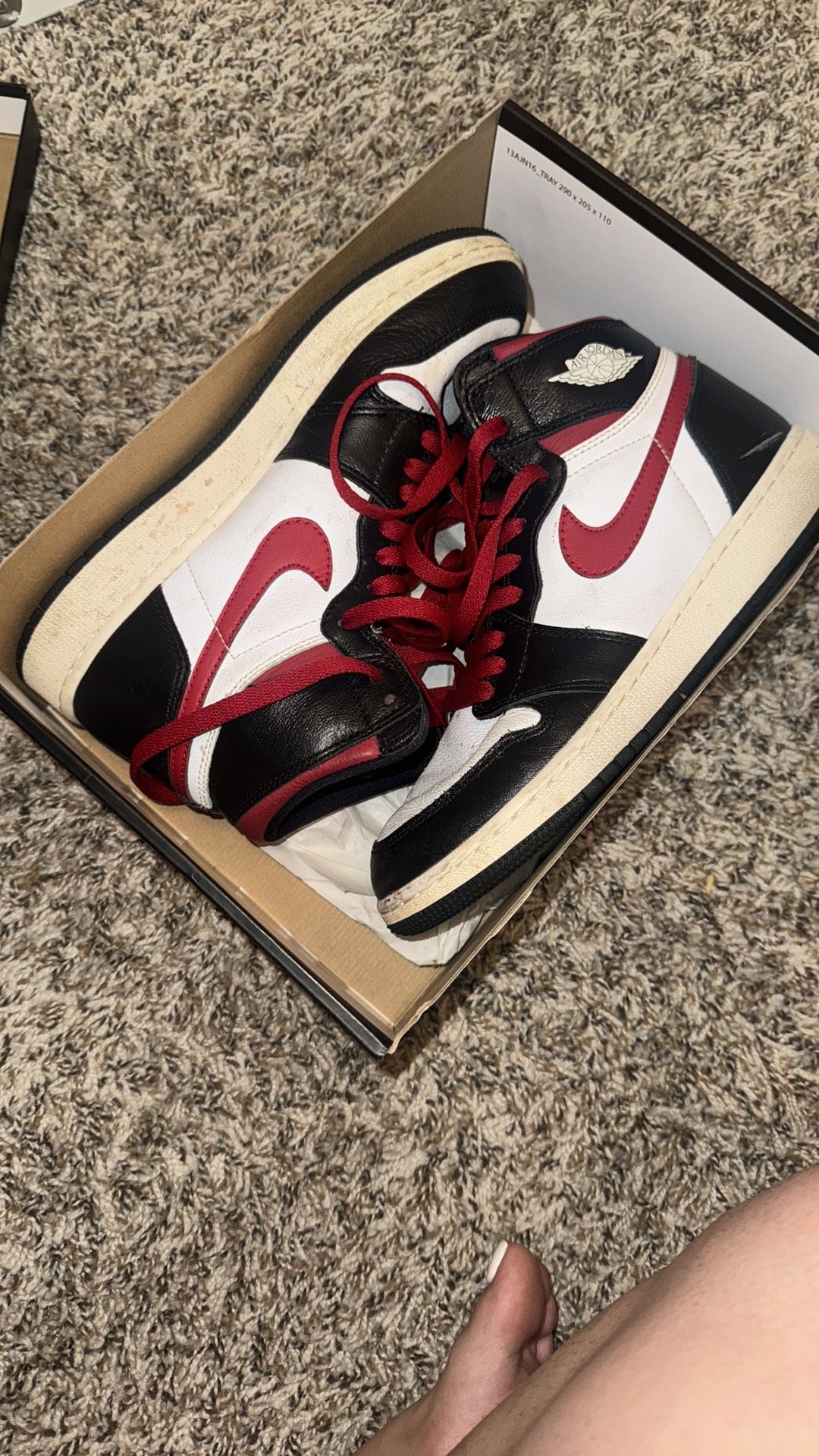 Youth sneakers