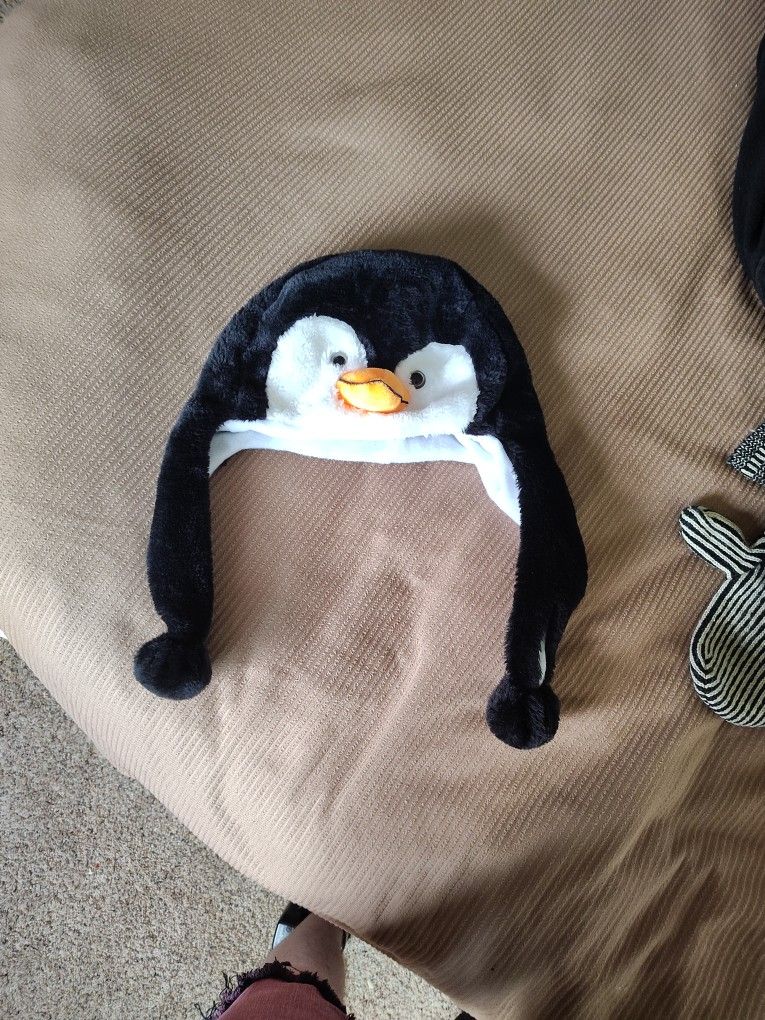 Happy Feet Inspired And Gloves