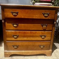 Vintage Chest of Drawers