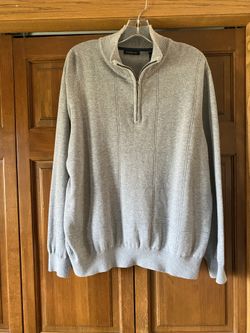 Men’s Size L - Light Gray 1/4 Zip Sweater