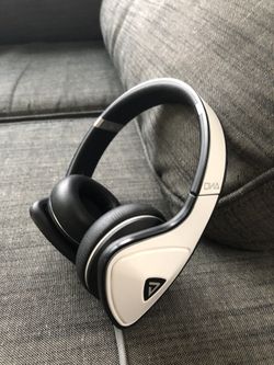 Monster DNA headphones