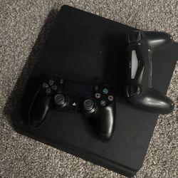 Ps4 1tb with controllers