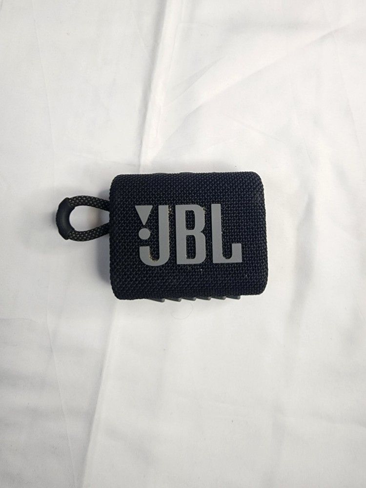 JBL GO3