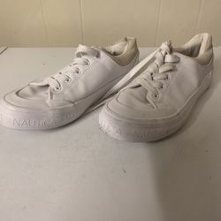 Like New NAUTICA White Shoes Size 7.5