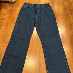 Woman’s L.L. Bean jeans are shipping available