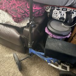 Knee Scooter