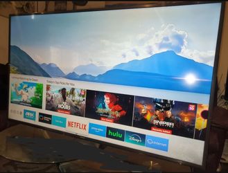 55" Samsung smart tv 4k. Great condition, come with free mount. Has remote. Great quality pic