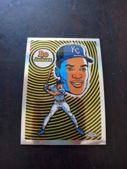 2023 TOPPS CHROME UV-11 BASEBALL CARD