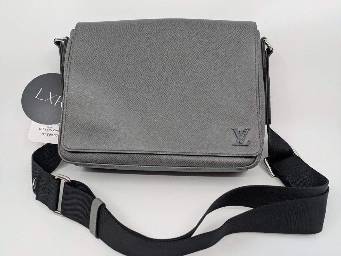 Louis Vuitton Grey Messager Bag Authentic