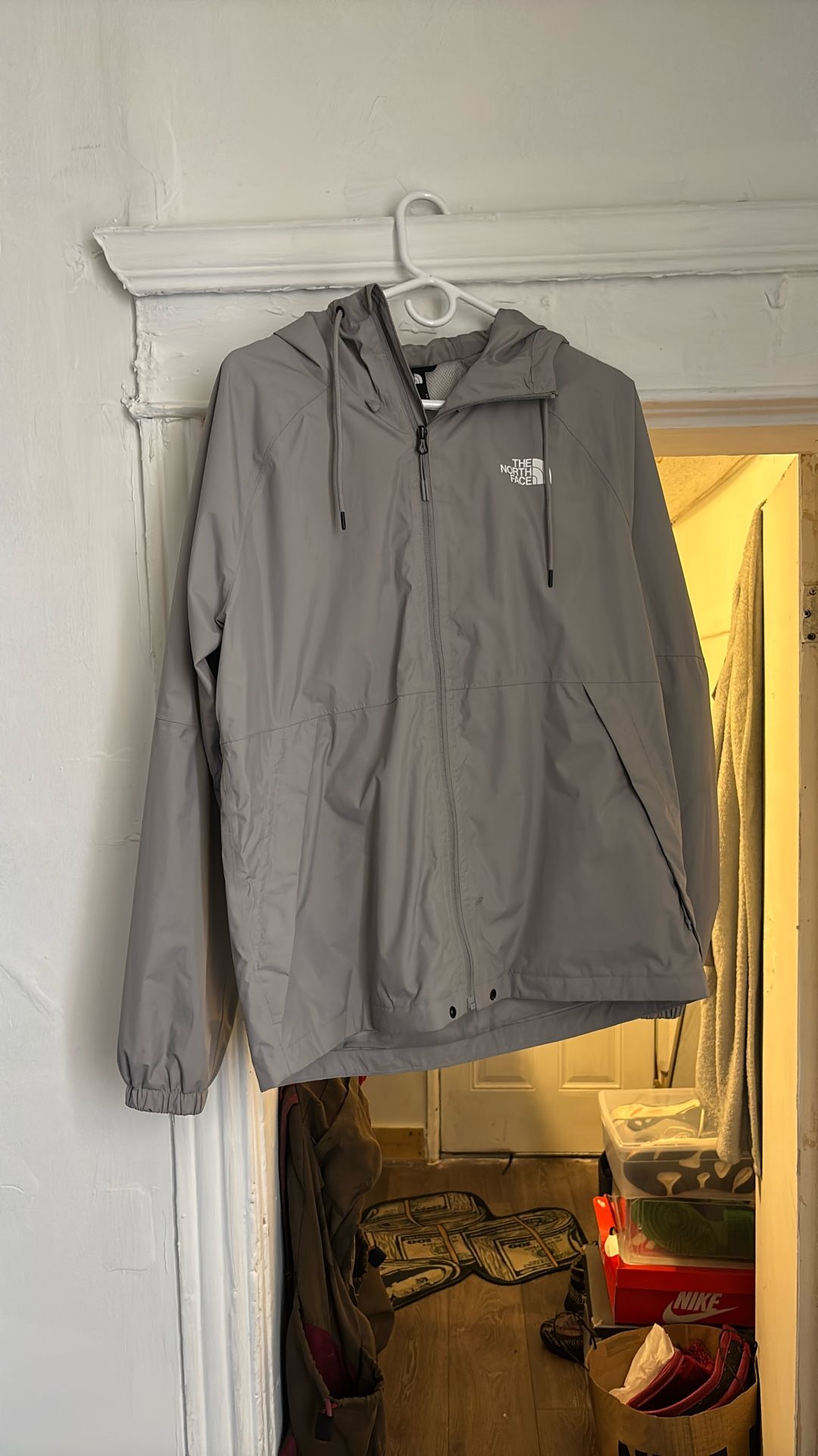 North face Windbreaker/hoodie Medium