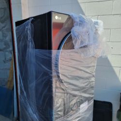 LG Thin Q Electric Stackable Washer And Dryer