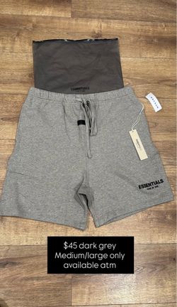 Essentials shorts ￼