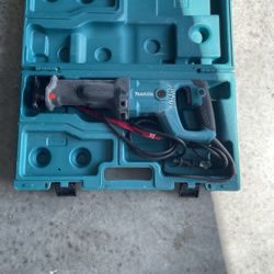 Makita Saw