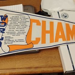 1986 Vintage New York Mets World Series Pennant and Button Pin