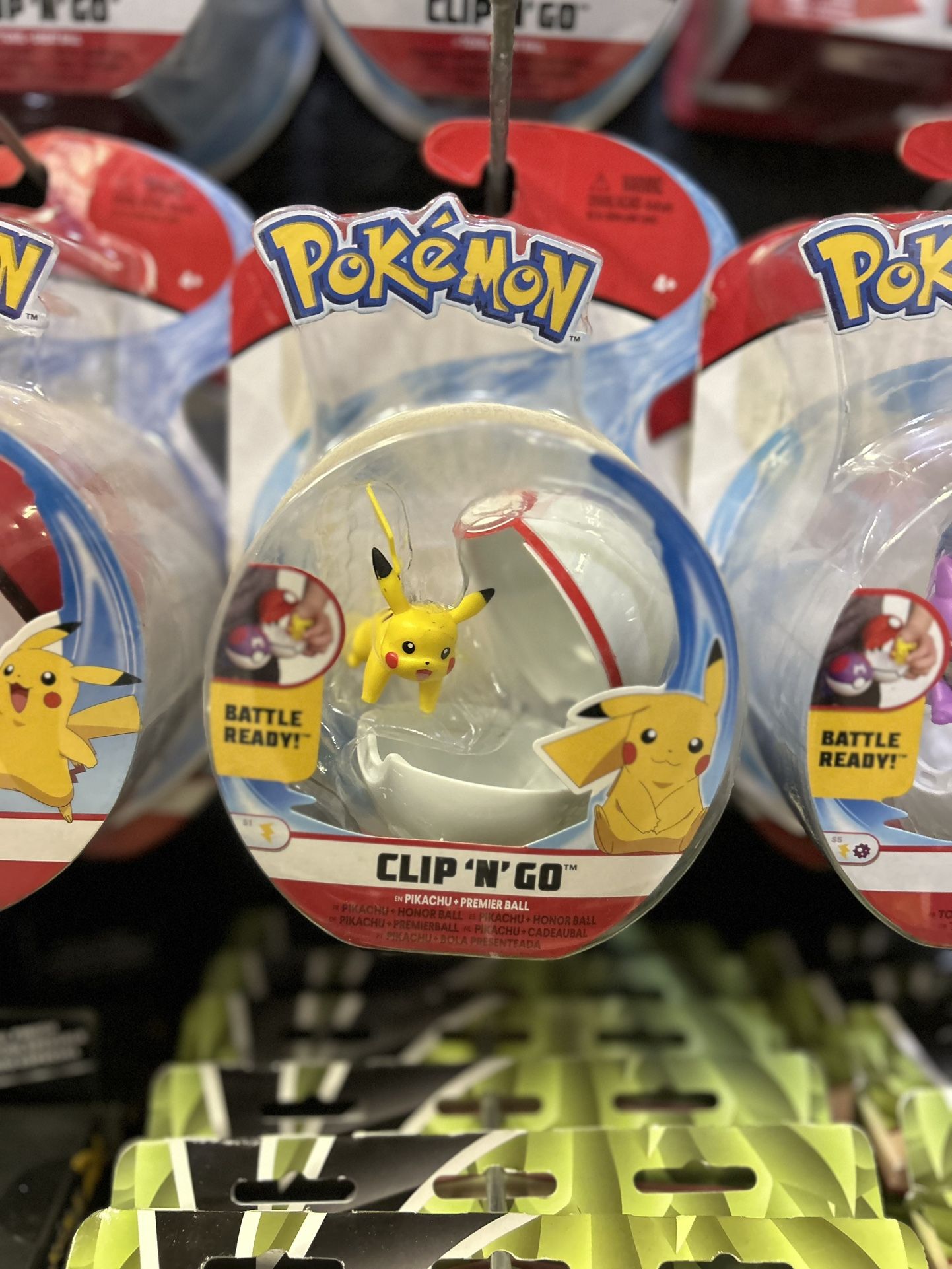 Pokemon Clip 'N' Go S1 Poke Ball & Figure - PIKACHU w/ Premier Ball