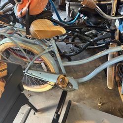 Huffy Beach Cruiser W/cup Holder