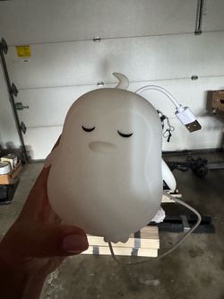 Penguin breathing light