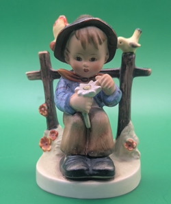 Hummel Goebel Boy She Loves Me She Loves Me Not 4.5" Figurine Statue 174 TMK-3