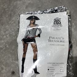 Womans Pirate Costume