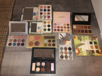 Eyeshadow pallets