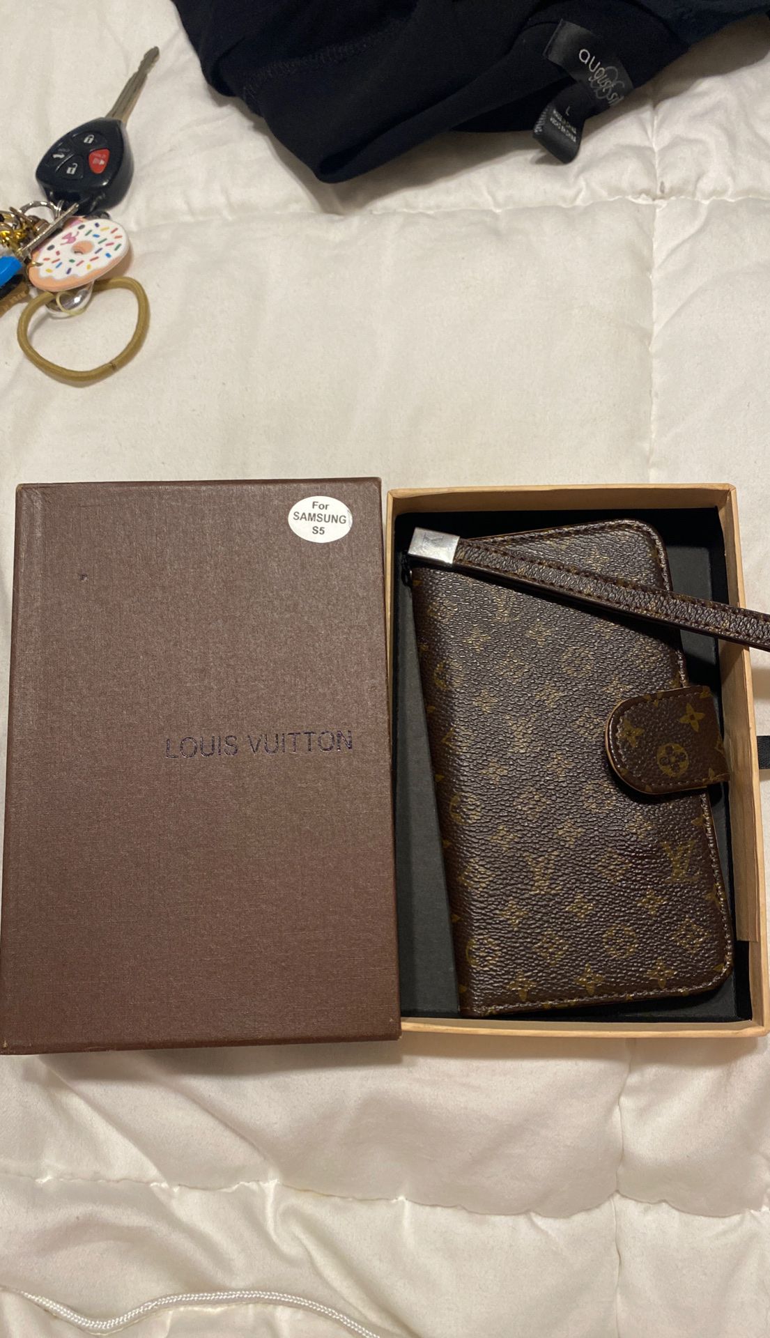 Louis Vuitton Phone Case/Wallet