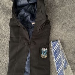 Harry Potter / Ravenclaw Robe And Tie / Large