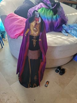 Elsa, Ana & A Witch