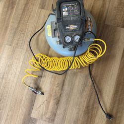 3 Gallon 1/3 HP 110 PSI Oil-Free Pancake Air 