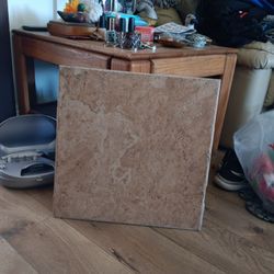 17 x 17 biege tile used 200 pc all for $ 50