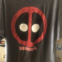 Marvel Deadpool T-Shirt Size  XL