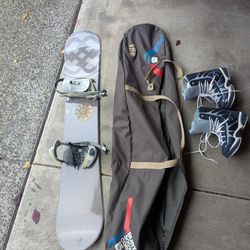 Dukes Snowboard, Boots & Bag