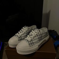 BurBerry Sneakers