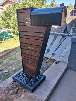 Mailbox base