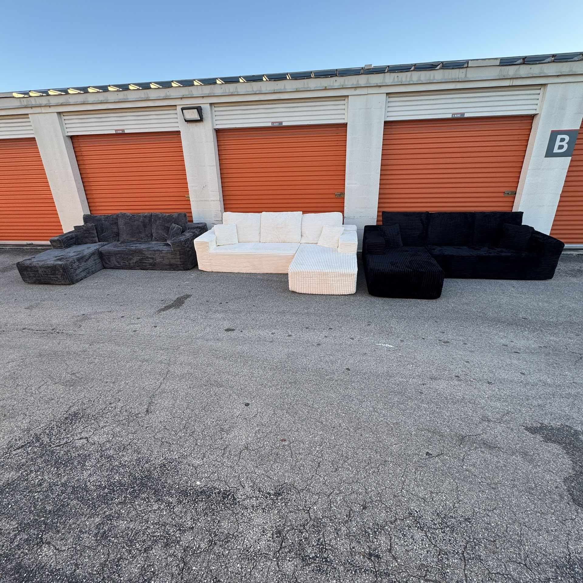 NEW Viral TikTok Sectional Couch 🚛 SAME DAY DELIVERY