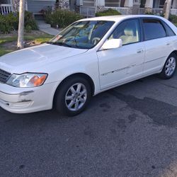 Toyota Avalon 2003 White 