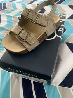 Size 10 Oshkosh Bgosh Sandals 