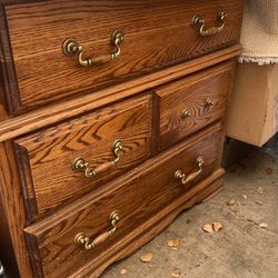 Real oak Wood 3 Drawer Dresser