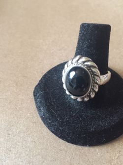 Sterling ring 7.5 onyx??