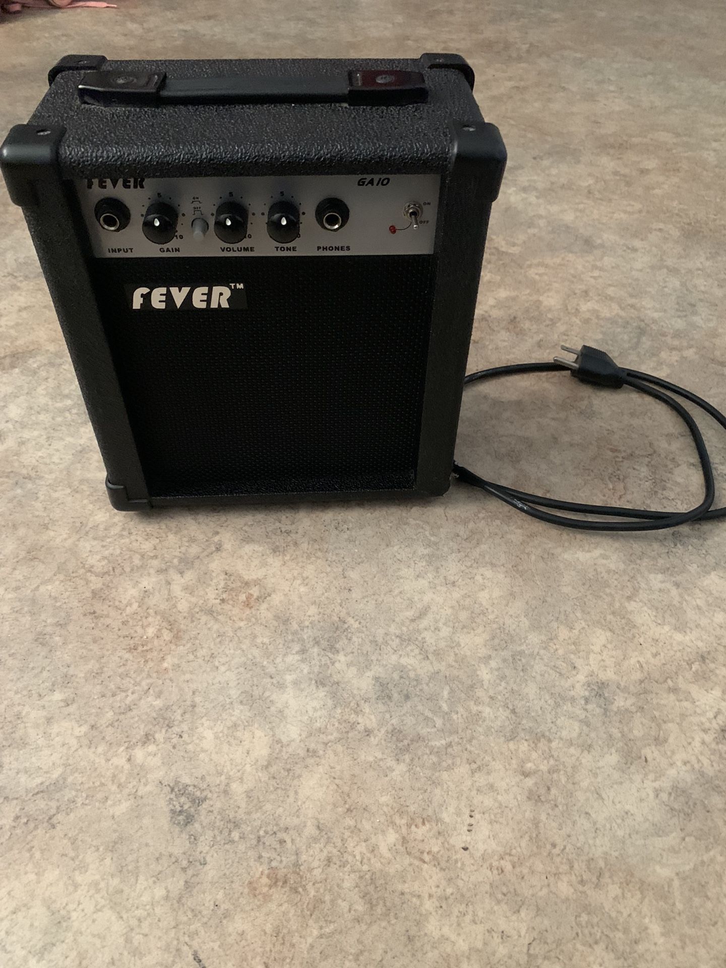 Fever 10 Watts Guitar Amplifier 