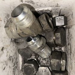 Large hydraulic fittings